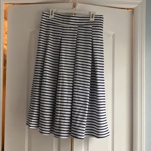 A line high waist skirt